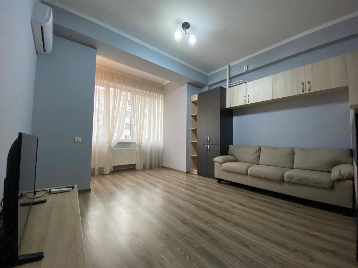 Sky House Central Apartment Chişinău Esterno foto