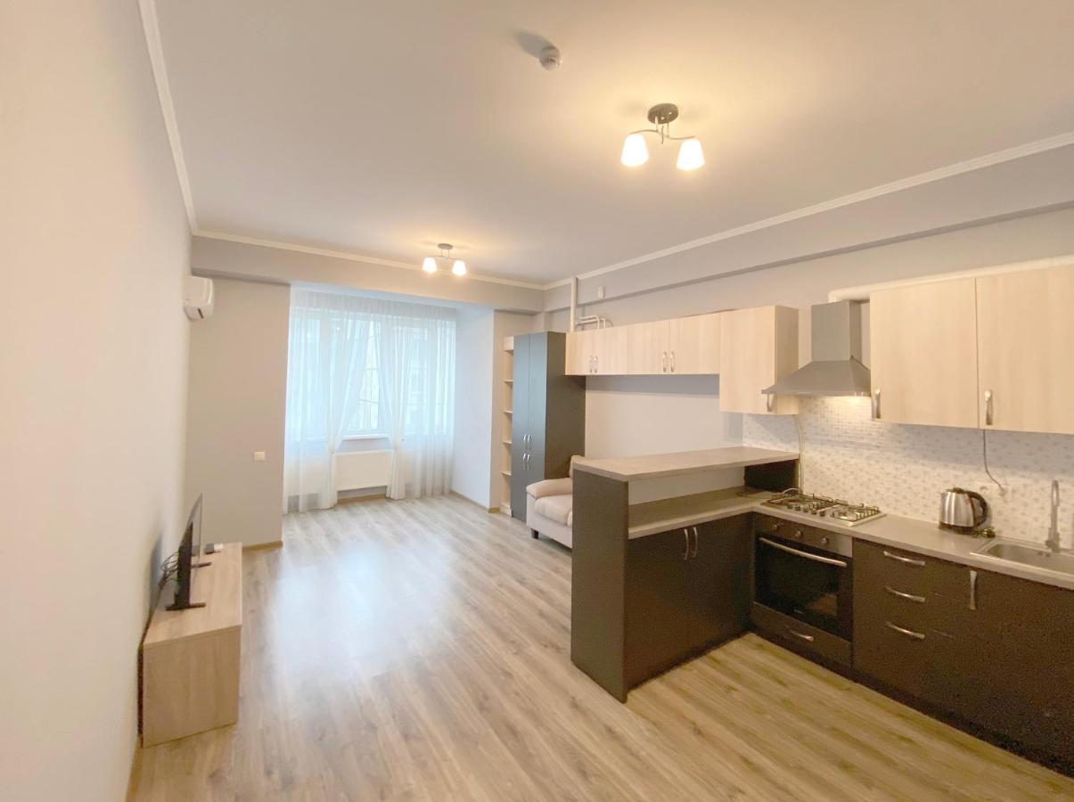 Sky House Central Apartment Chişinău Esterno foto
